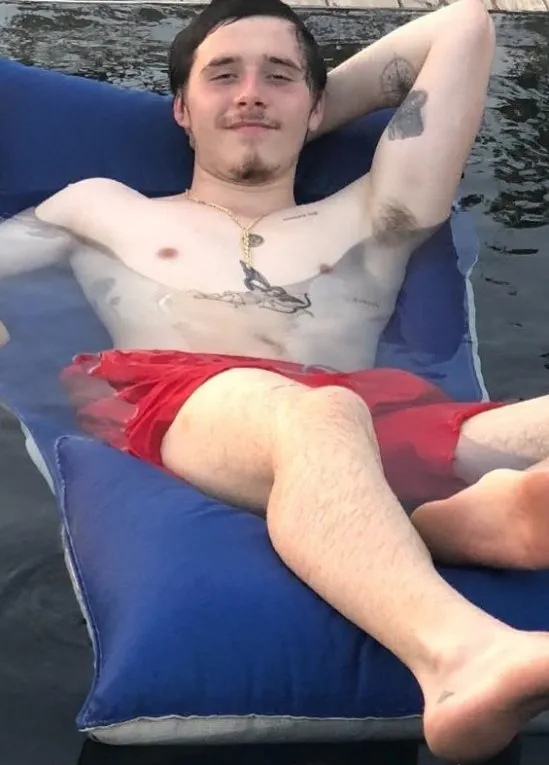 Brooklyn Beckham nude