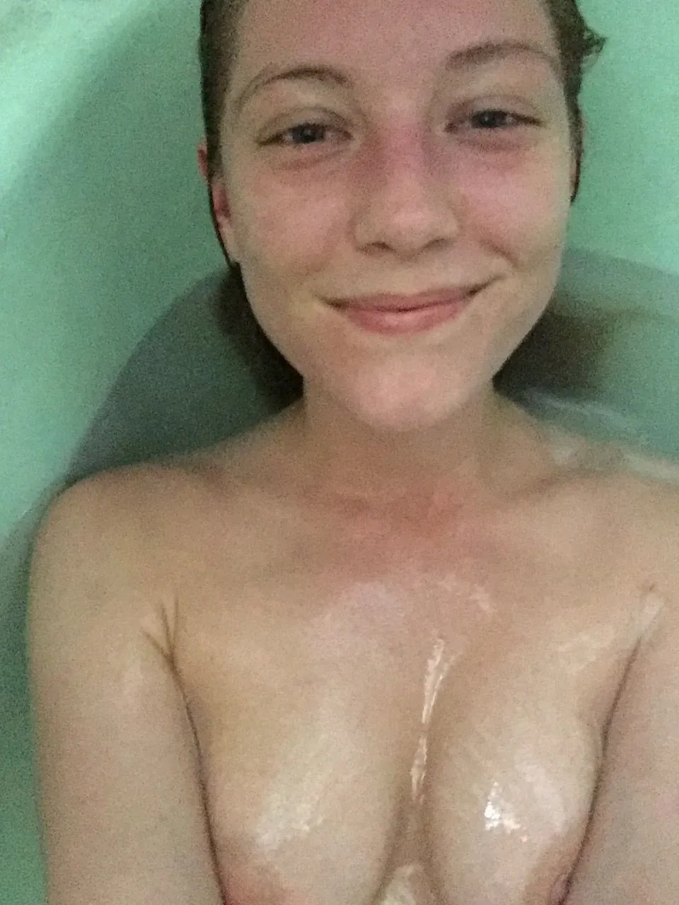 Caitlin Gerard Nude in Bath