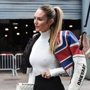 קנדיס סוואנפול בראליס ב- NYFW!