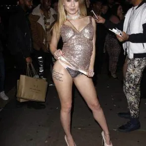 14-Carmel-Anderson-Topless-Ass