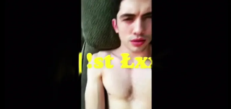 Carter Jenkins goli, video je istekao