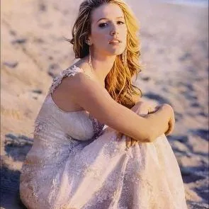 Poppy Montgomery sıcak pic