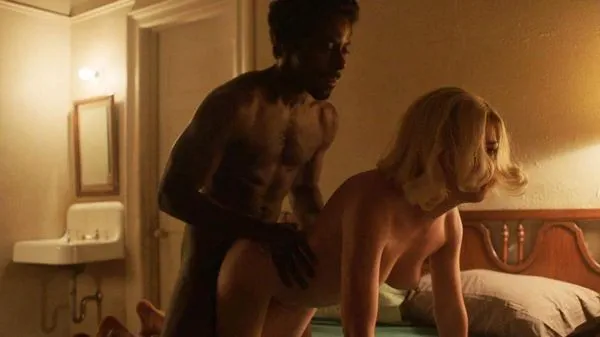 Emily Meade scena pušenja