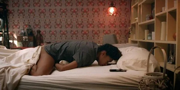 லோகன் பிரவுனிங் நிர்வாண செக்ஸ் மற்றும் சுயஇன்பம் காட்சி ‘அன்புள்ள வெள்ளை மக்கள்’