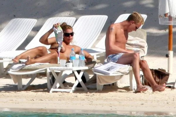 Billie Piper țâțe goale