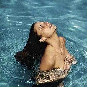 Bell-järvi, jolla on tissit