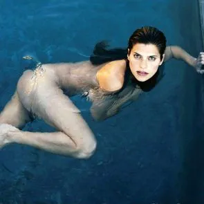 Lake Bellin seksikkäät pitkät jalat