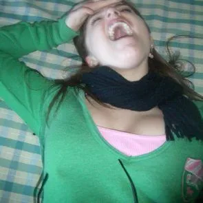 Анна Кендрик грудь