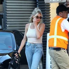 Charlotte McKinney nibupokid