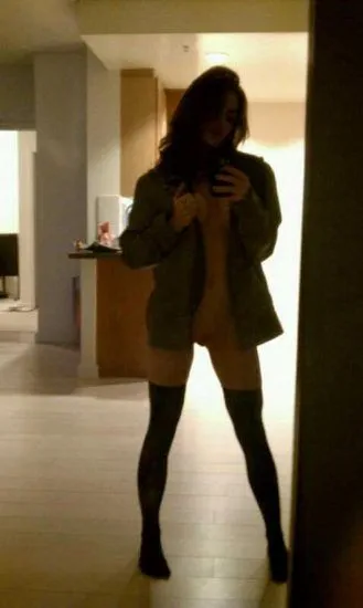 Jullian Murray γυμνό μουνί και σκεπασμένα βυζιά