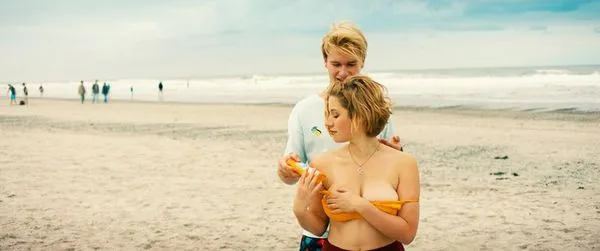 Rieke Seja naakte scène