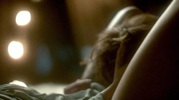 Katheryn Winnick lesbo suudelma