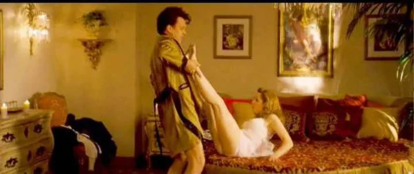 Джена Фишер сцена с горещи крака