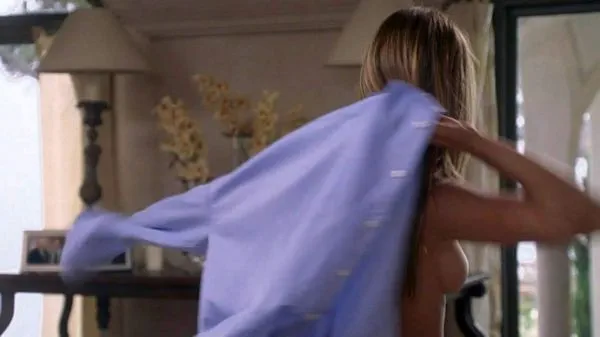 제니퍼 애니스톤 섹스 장면 편집