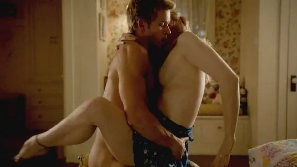 డెబోరా ఆన్ వోల్ న్యూడ్ టిట్స్