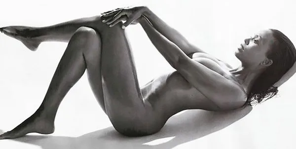 Aisha Tyler Col·lecció de fotos i escenes nus i sexy