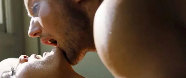 Brooklyn Decker stönande i sexscen