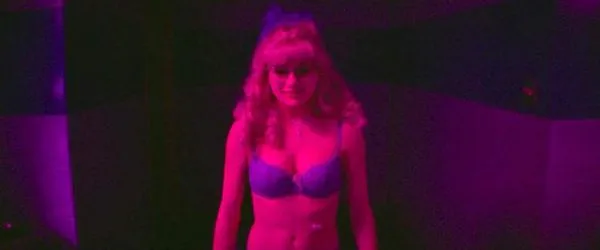 Σεξ σκηνή αποπληθωρισμού Joey King από το 'The Act'