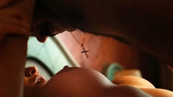 Fernanda Vasconcellos gola seksualna scena iz filma 'Najljepša stvar'