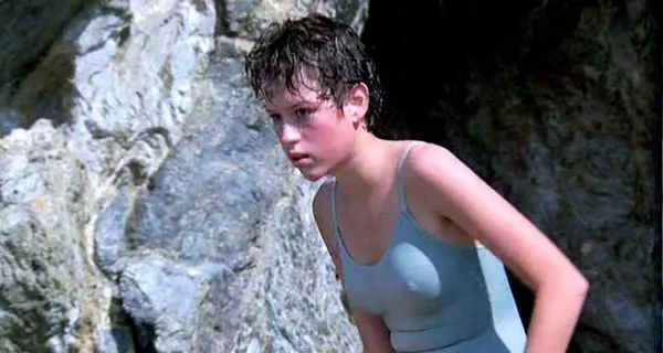 Molly Ringwald en topless