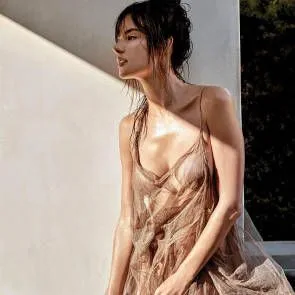 Alessandra Ambrosio sise