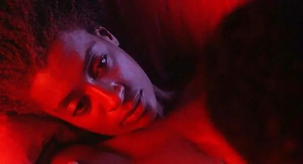 Nahá sexuální scéna Joie Lee z filmu „Mo“ Better Blues “