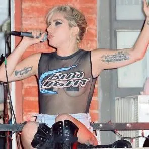 леді гага пиріжки