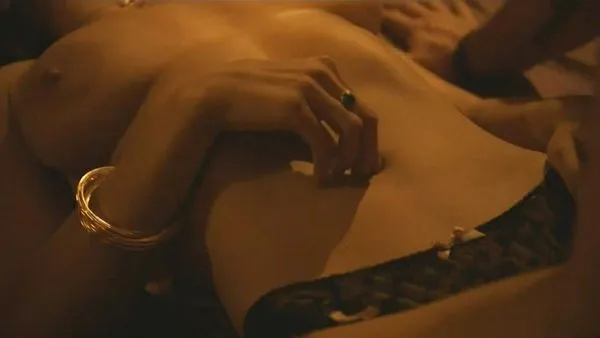 Rain Elwood goli seks