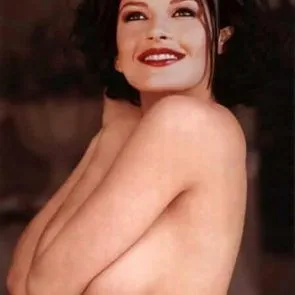 Catherine Zeta-Jones noor ja seksikas