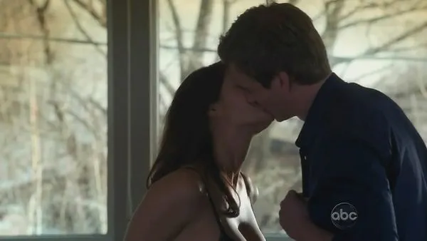 Missy Peregrym heiße Szene