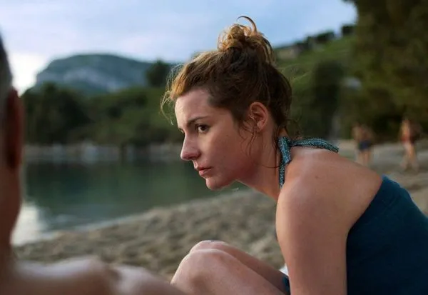 तिहाना लेज़ोविक नग्न साइडबॉब