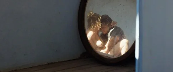 तिहना लाजोविक गर्म