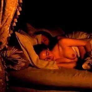 Emma Stone naakte tepels