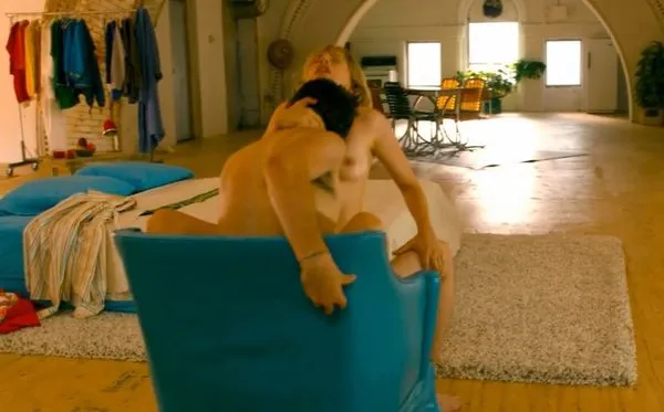 이 왈츠 영화에서 미셸 윌리엄스 노골적인 섹스