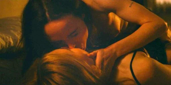 Ellen Page i Zosia Mamet nago lesbijska scena z „Tales of the City”