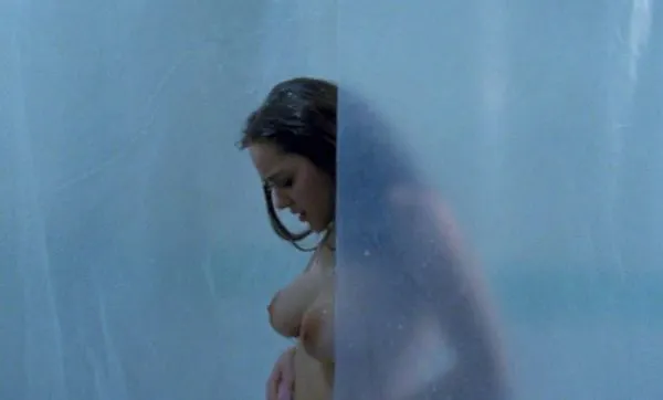 Escena en topless de Marion Cotillard