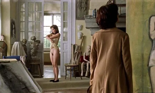 Si Paz Gomez Nude Tits Scene mula sa 'The other's gaze'