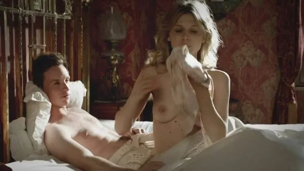 Клеменс Поэзи голые сиськи