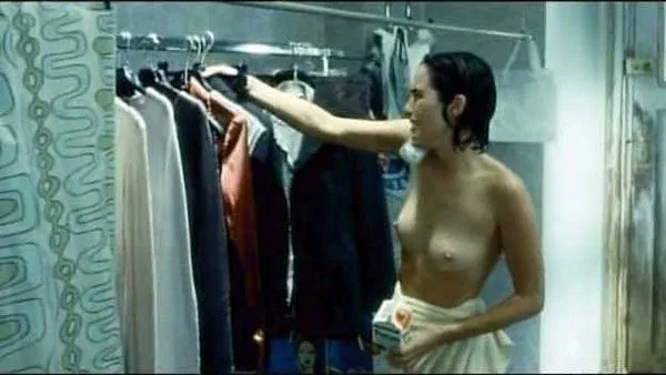 Lena Headey γυμνά βυζιά