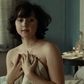 Selfie-ul nud Zoe Kazan a fost difuzat online