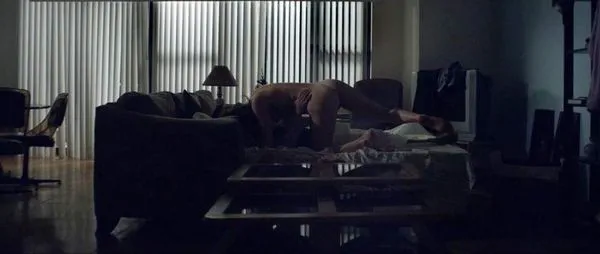 Dawn Olivieri naakt seksscène