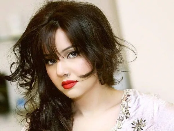 Rabi Pirzada nakenlekkede bilder og pornovideo