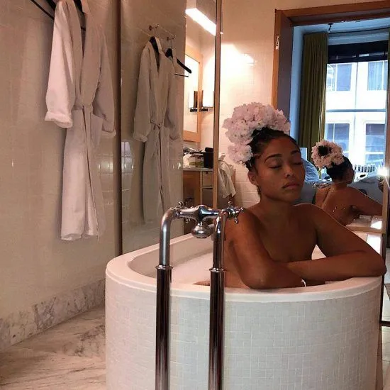 Ο Τζόρντιν Γουντς γυμνός