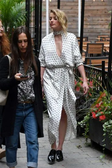 एम्बर हर्ड क्रूर और सेक्सी