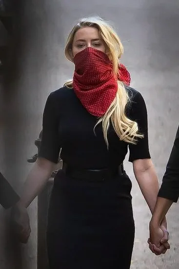 अंबर हर्ड लीक हो गया