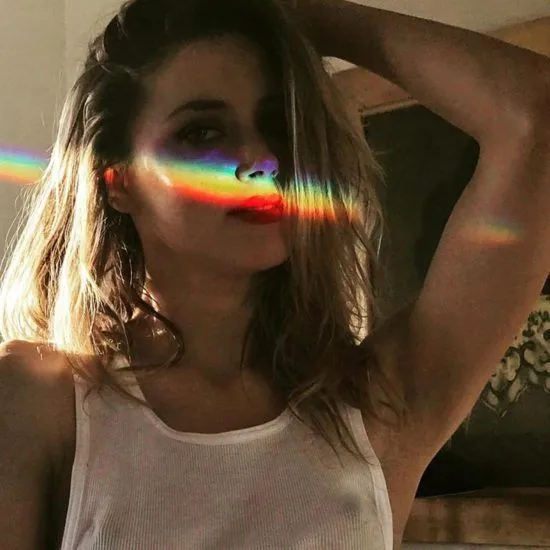 एम्बर हर्ड नग्न स्तन