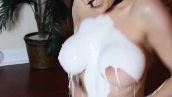 नग्न कोर्टनी स्टोडन सेक्स टेप