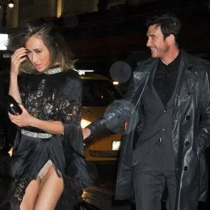 మాగీ క్యూ పుస్సీ స్లిప్