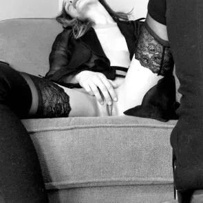 Maggie Q gole fotografije in porno video