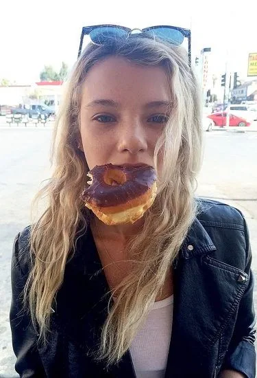 Rachel Yampolsky chaud